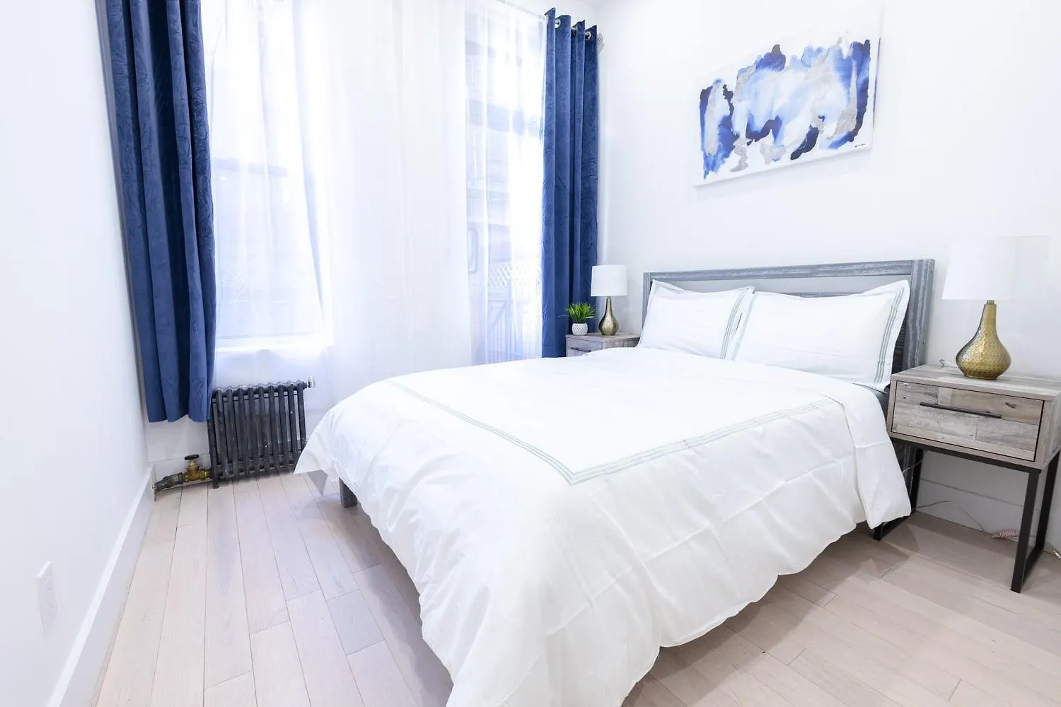 170-G 3Br Duplex With Private Yard In E Village New York
