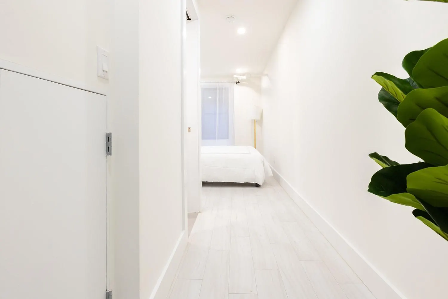 170-G 3Br Duplex With Private Yard In E Village New York